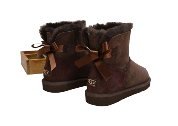 ⁦מגפי האגג דגם ביילי באוו מיני UGG BAILEY BOW MINI⁩ – תמונה ⁦9⁩