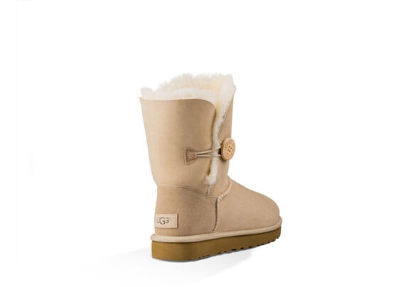 ⁦מגפי האגג דגם קלאסי כפתור קצר UGG BAILEY BUTTON SHORT⁩ – תמונה ⁦11⁩