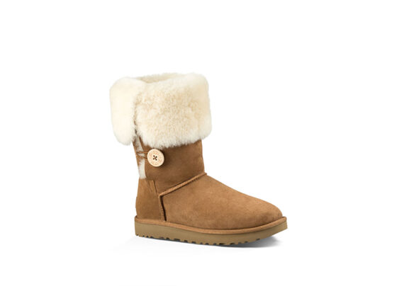 ⁦מגפי האגג דגם ביילי כפתורים גבוהה Bailey-Button UGG⁩ – תמונה ⁦4⁩