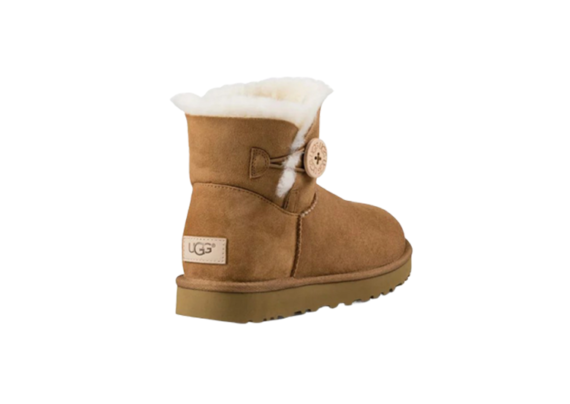 ⁦מגפי האגג דגם ביילי כפתור מיני UGG Mini Bailey Button⁩ – תמונה ⁦14⁩