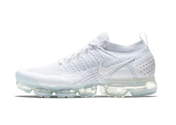 נעלי נייק-Nike's Air VaporMax 2.0 Triple White