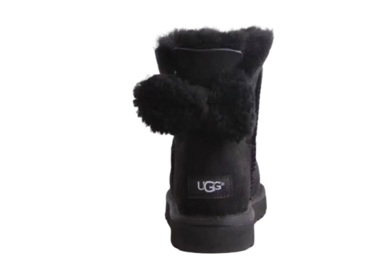 ⁦מגפי האגג דגם פפיון UGG CLASSIC SHORT BOOT PAPILLON⁩ – תמונה ⁦3⁩