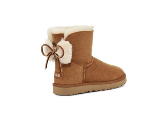 מגפי האגג דגם ביילי באוו מיני דבל UGG Classic Double Bow Mini