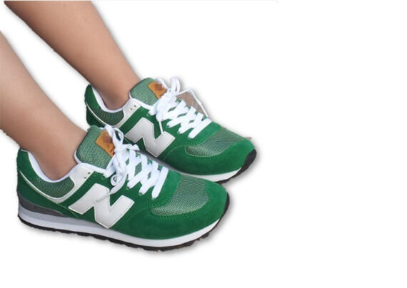 ⁦נעלי ניו באלאנס-New Balance 574 GREEN WHITE⁩ – תמונה ⁦2⁩