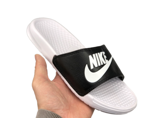 נעלי נייק NIKE SLIPPERS -WHITE BLACK LOGO-WHITE