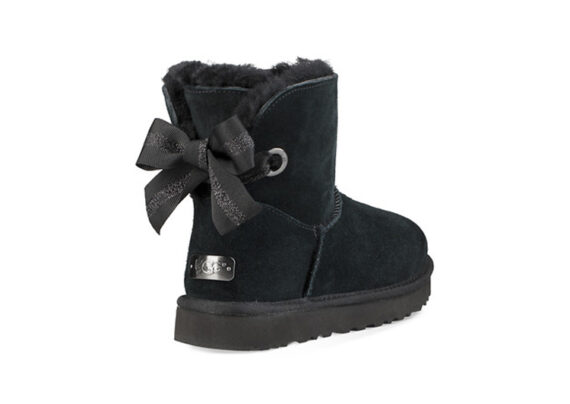 ⁦מגפי האגג דגם ביילי מיני סרט נוצץ UGG BAILEY MINI⁩ – תמונה ⁦2⁩