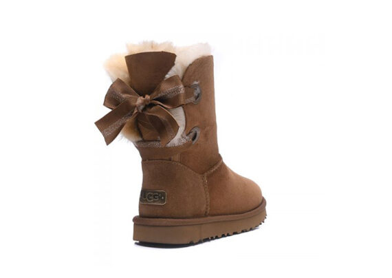 ⁦מגפי האגג דגם ביילי מיני סרט נוצץ UGG BAILEY MINI⁩ – תמונה ⁦13⁩