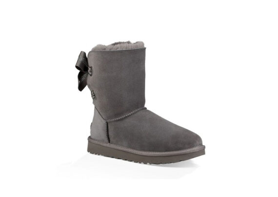 ⁦מגפי האגג דגם ביילי מיני סרט נוצץ UGG BAILEY MINI⁩ – תמונה ⁦15⁩