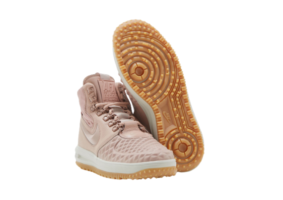 ⁦נעלי נייק-NIKE AIR LF1 DUCKBOOT PINK⁩ – תמונה ⁦4⁩