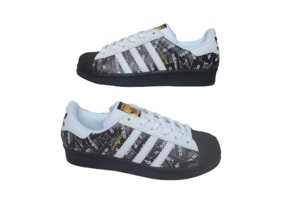 ⁦נעלי אדידס-ADIDAS Stan Smith - Black-Logo Print & Gold Logo⁩ – תמונה ⁦4⁩