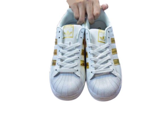 ⁦נעלי אדידס-ADIDAS Stan Smith - Shell Head Platinum⁩ – תמונה ⁦3⁩