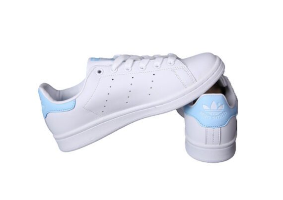 ⁦נעלי אדידס-ADIDAS Stan Smith - White Light Blue Tail⁩ – תמונה ⁦3⁩