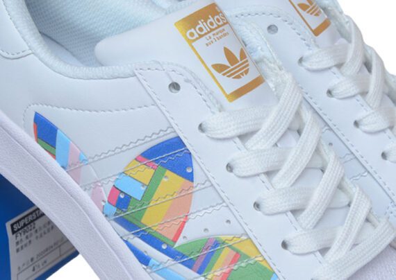 ⁦נעלי אדידס-ADIDAS Stan Smith- White-Multi Logo⁩ – תמונה ⁦9⁩