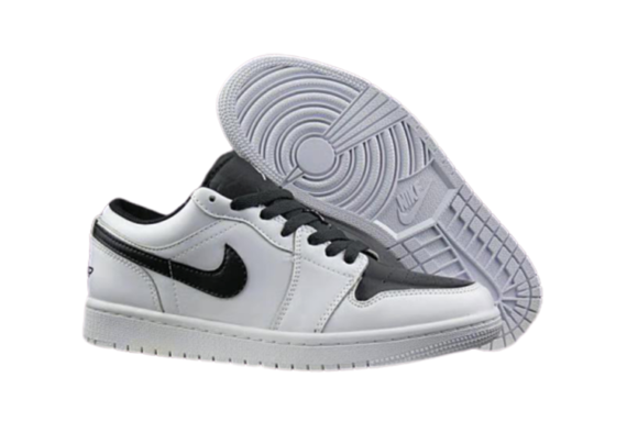 ⁦נעלי נייק-NIKE AIR JORDAN 1 LOW -WHITE-BLACK LOGO⁩ – תמונה ⁦4⁩