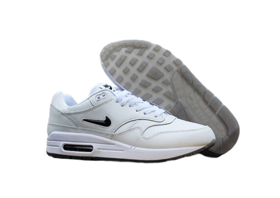 ⁦נעלי נייק-NIKE AIR MAX 2020-CREAM-BLACK LOGO⁩ – תמונה ⁦6⁩