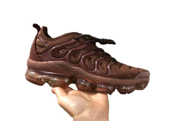 נעלי נייק-NIKE AIR MAX PLUS TN-CIOCCOLATO