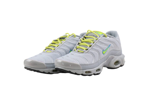 ⁦נעלי נייק-NIKE AIR MAX PLUS TN-LIGHT GRAY-YELLOW LOGO⁩ – תמונה ⁦2⁩