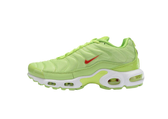 נעלי נייק-NIKE AIR MAX PLUS TN-LIGHT GREEN