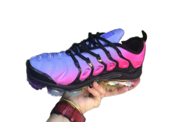 ⁦נעלי נייק-NIKE AIR MAX PLUS TN-PINK-BLACK-BLUE⁩ – תמונה ⁦2⁩