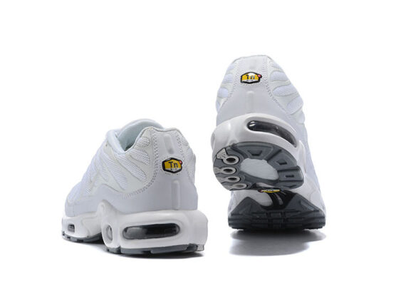 ⁦נעלי נייק-NIKE AIR MAX PLUS TN-WHITE⁩ – תמונה ⁦6⁩