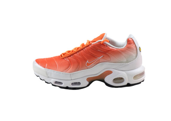 נעלי נייק-NIKE AIR MAX PLUS TN-WHITE ORANGE