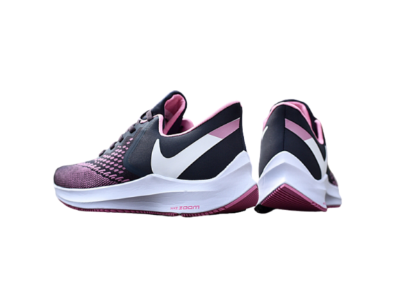 ⁦נעלי נייק-NIKE AIR ZOOM VOMERO W6-Black-Pale Violet Red⁩ – תמונה ⁦6⁩