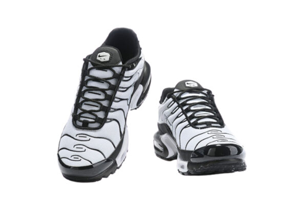 ⁦נעלי נייק-NIKE AIR MAX PLUS TN-LIGHT GRAY-BLACK⁩ – תמונה ⁦2⁩