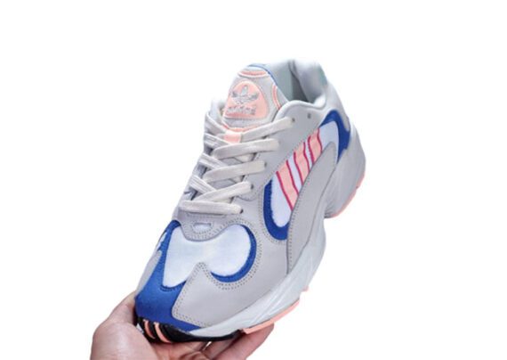 ⁦נעלי אדידס-ADIDAS YUNG-1 –  Light Pink & Blue⁩ – תמונה ⁦3⁩