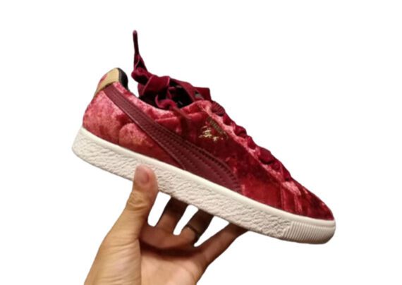 ⁦נעלי פומה- PUMA CLYDE x EXTRA BUTTER-Velvet Color Fire Brick⁩ – תמונה ⁦2⁩