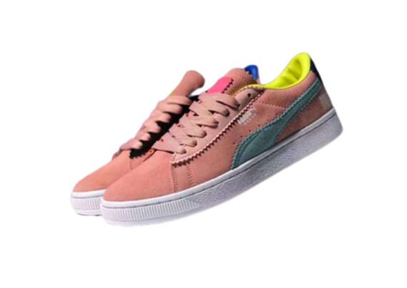 ⁦נעלי פומה- PUMA Sample Suede by Michael Lau-Sea Pink⁩ – תמונה ⁦2⁩