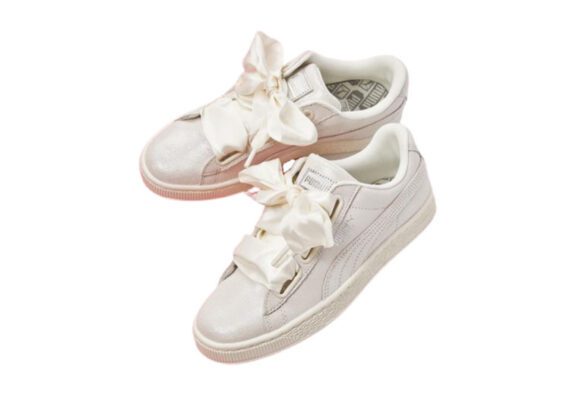 ⁦נעלי פומה- PUMA basket heart rihanna leather -Vista White⁩ – תמונה ⁦3⁩