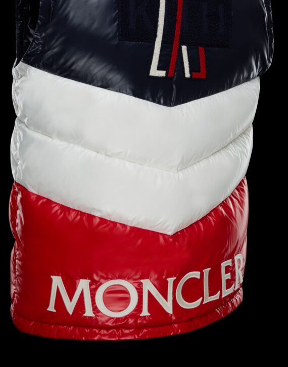 ⁦MONCLER COATS CATEGORY MEN & WOMEN - NAVY BLUE WHITE & RED⁩ – תמונה ⁦5⁩