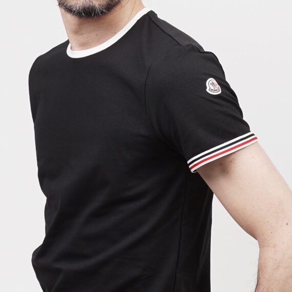 מונקלר-MONCLER SHORT T-SHIRT MEN SIDE LOGO BLACK