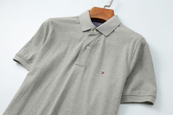 ⁦טומי הילפיגר-TOMMY POLO MEN'S TSHIRT - Gray⁩ – תמונה ⁦5⁩