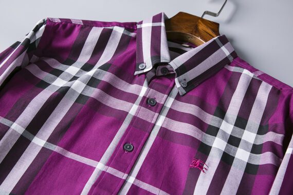 ⁦מעיל ברברי-BURBERRY BUTTON MEN - Medium Red Violet Mix⁩ – תמונה ⁦3⁩