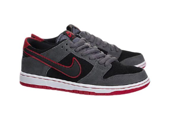 ⁦נעליי נייק-NIKE SB DUNK LOW PRO QS - Black & Vulcan⁩ – תמונה ⁦3⁩