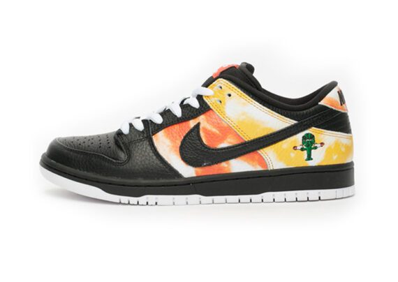 נעליי נייק-NIKE SB DUNK LOW PRO QS - Black & Yellow Sunshade