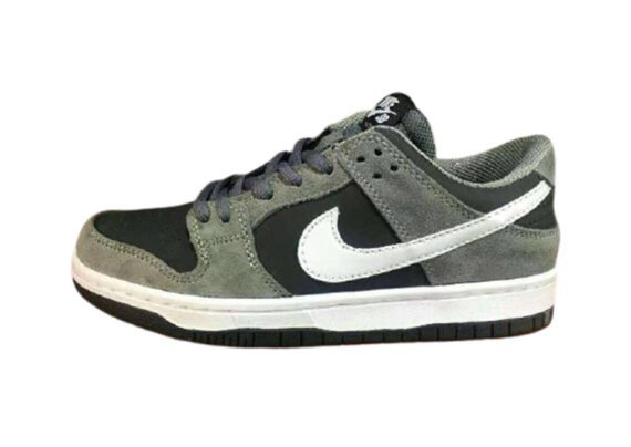 נעליי נייק-NIKE SB DUNK LOW PRO QS - Boulder - Black & White