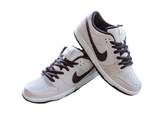 נעליי נייק-NIKE SB DUNK LOW PRO QS - Dusty Grey & Livid Brown