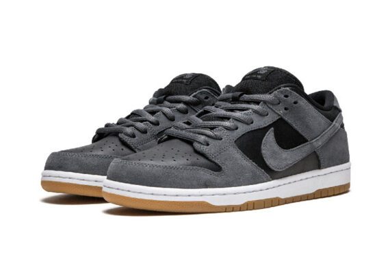 ⁦נעליי נייק-NIKE SB DUNK LOW PRO QS - Gray & Black⁩ – תמונה ⁦2⁩