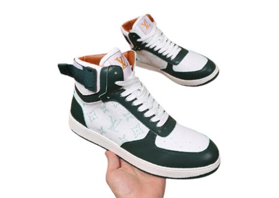 ⁦לואי ויטון - Louis Vuitton shoes - White & Racing Green⁩ – תמונה ⁦4⁩