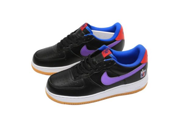 ⁦נעלי נייק -Nike Air Force 1 Low BLACK-MEDIUM PURPLE⁩ – תמונה ⁦2⁩