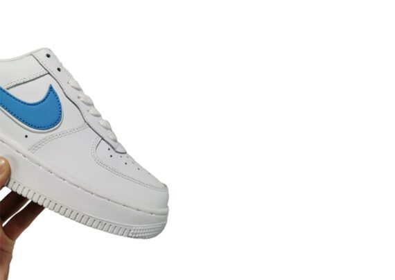 ⁦נעלי נייק -Nike Air Force 1 Low Lochmara⁩ – תמונה ⁦6⁩