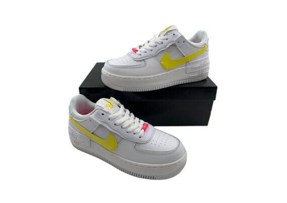 ⁦נעלי נייק -Nike Air Force 1 Low Mischka-Citrus⁩ – תמונה ⁦4⁩