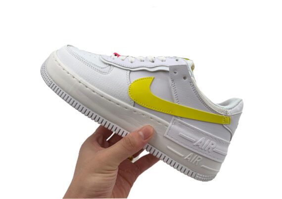 ⁦נעלי נייק -Nike Air Force 1 Low Mischka-Citrus⁩ – תמונה ⁦2⁩