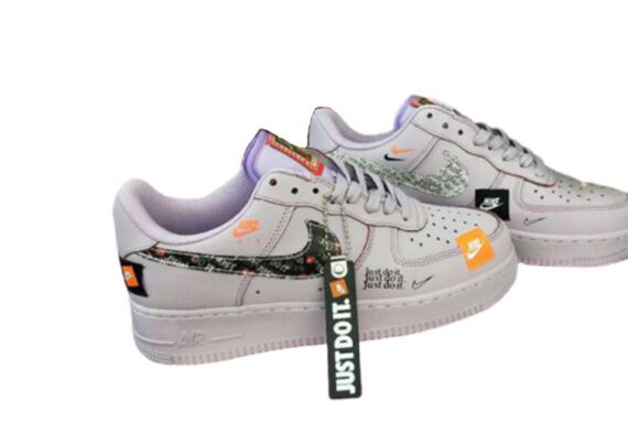 ⁦נעלי נייק -Nike Air Force 1 Low Silver⁩ – תמונה ⁦3⁩