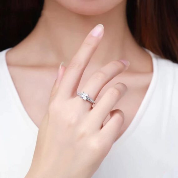 ⁦טבעת יוקרה-Silver Ring Fashion Sparkling  For Women Wedding Fine Jewelry⁩ – תמונה ⁦2⁩