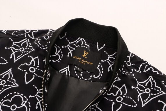 ⁦לואי ויטון-LOUIS VUITTON LEATHER JACKET MEN'S - Black & White⁩ – תמונה ⁦4⁩