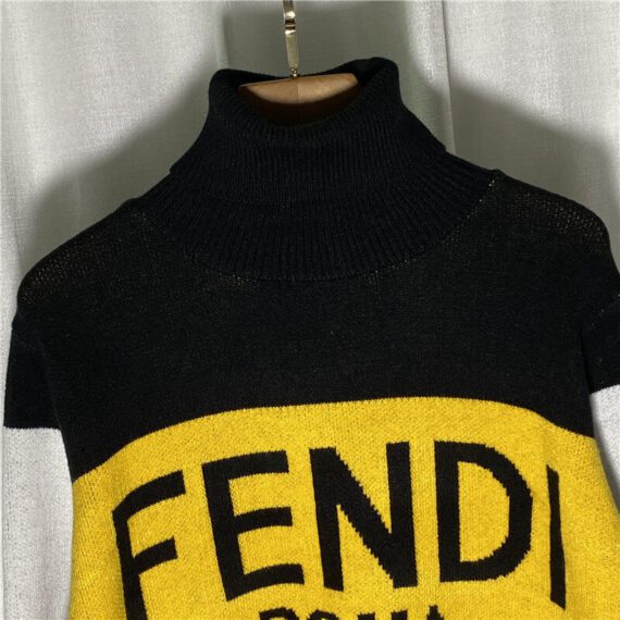 ⁦פנדי - FENDI SWETER LONG - Black & Yellow⁩ – תמונה ⁦4⁩