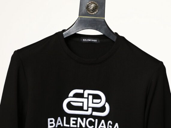 ⁦בלנסיאגה - Balenciaga Sweter - Black & White⁩ – תמונה ⁦6⁩